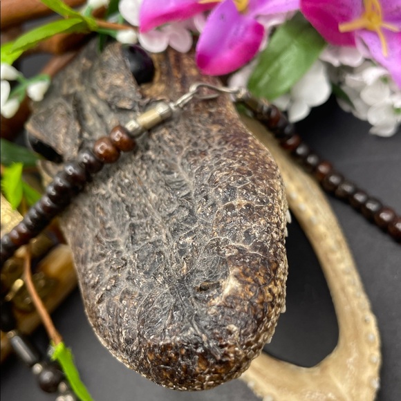 Bone dyed pictographs necklace vintage C37 - Picture 5 of 8